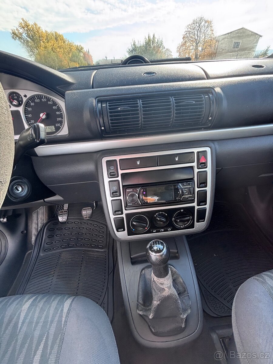 Ford Galaxy - 7