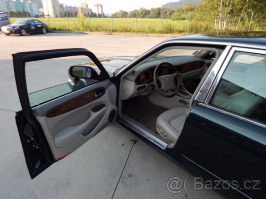 JAGUAR XJ8 4.0 SOVEREIGN L - 7