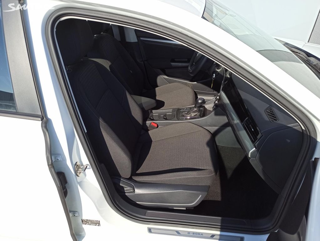 VOLKSWAGEN E-BORA 100kW - 7