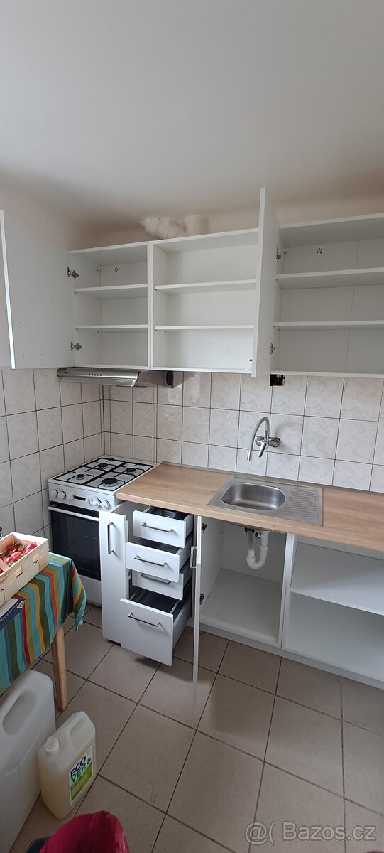 Kuchyň Oresi 4 roky stará. - 7