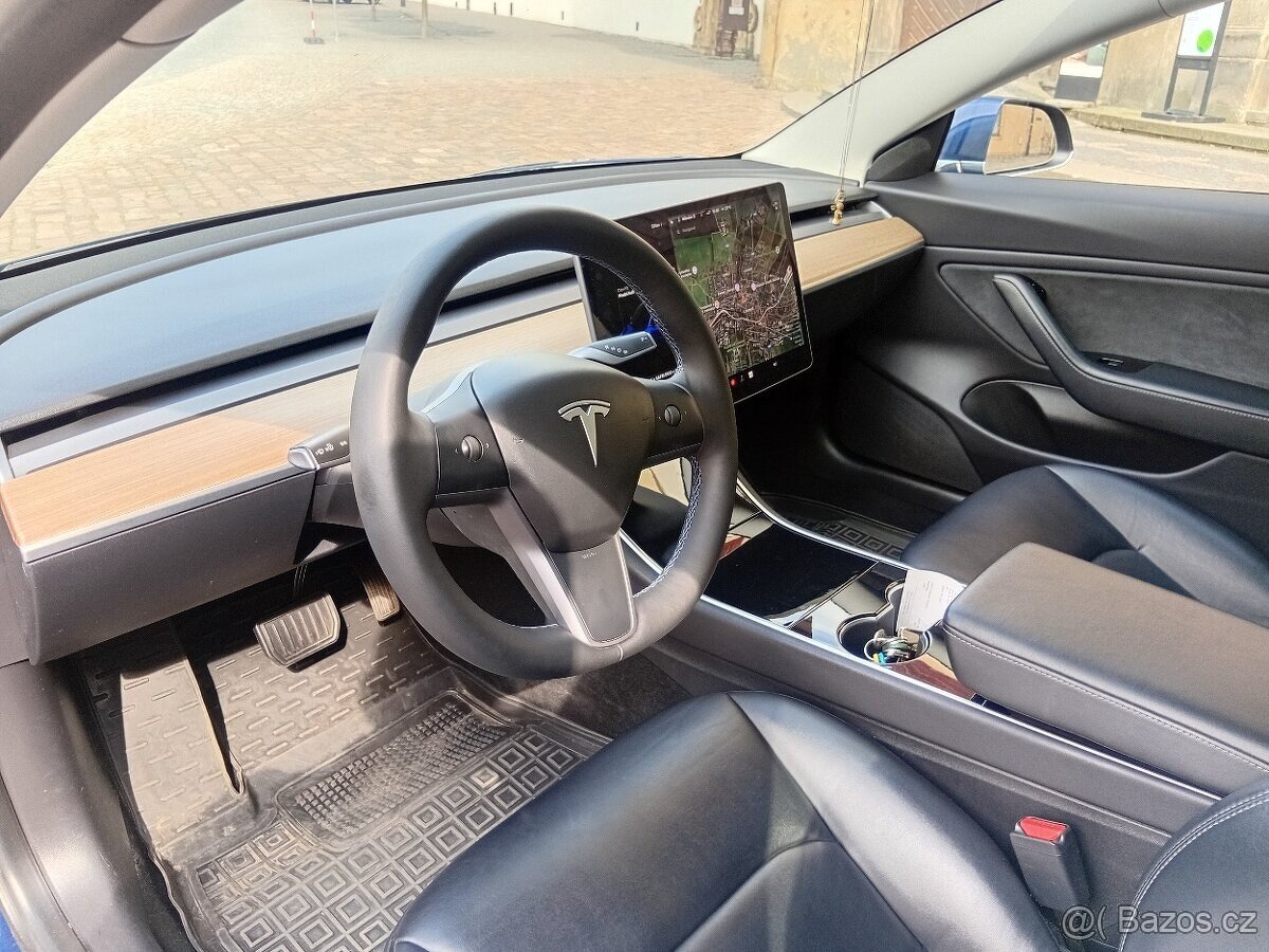 Prodám Tesla model 3 - 7