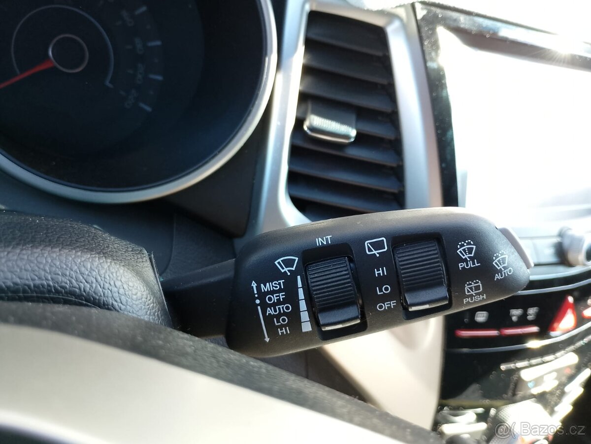 ssangyong tivoli 4x4 ,nájezd 60 000km - 7