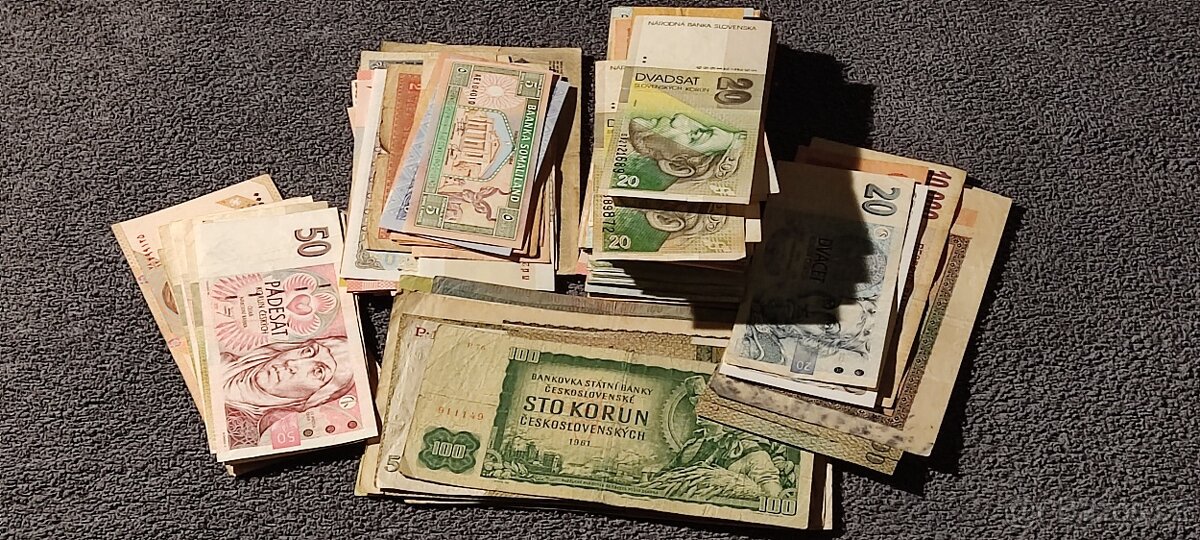 VELKÝ KONVOLUT BANKOVEK 250Ks - 7