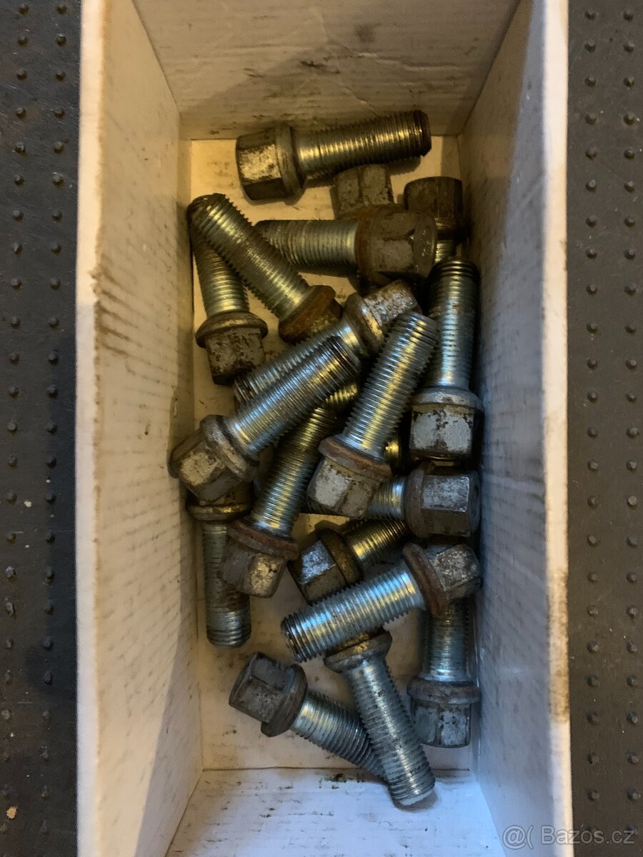 alu Mercedes-Benz w140 orig. R16 4ks + šrouby - 7