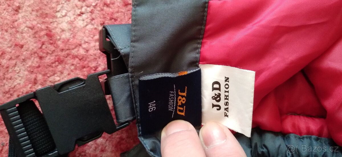 Prodám úplně nové a nikdy nenošené lyžařské kalhoty vel.146 - 7