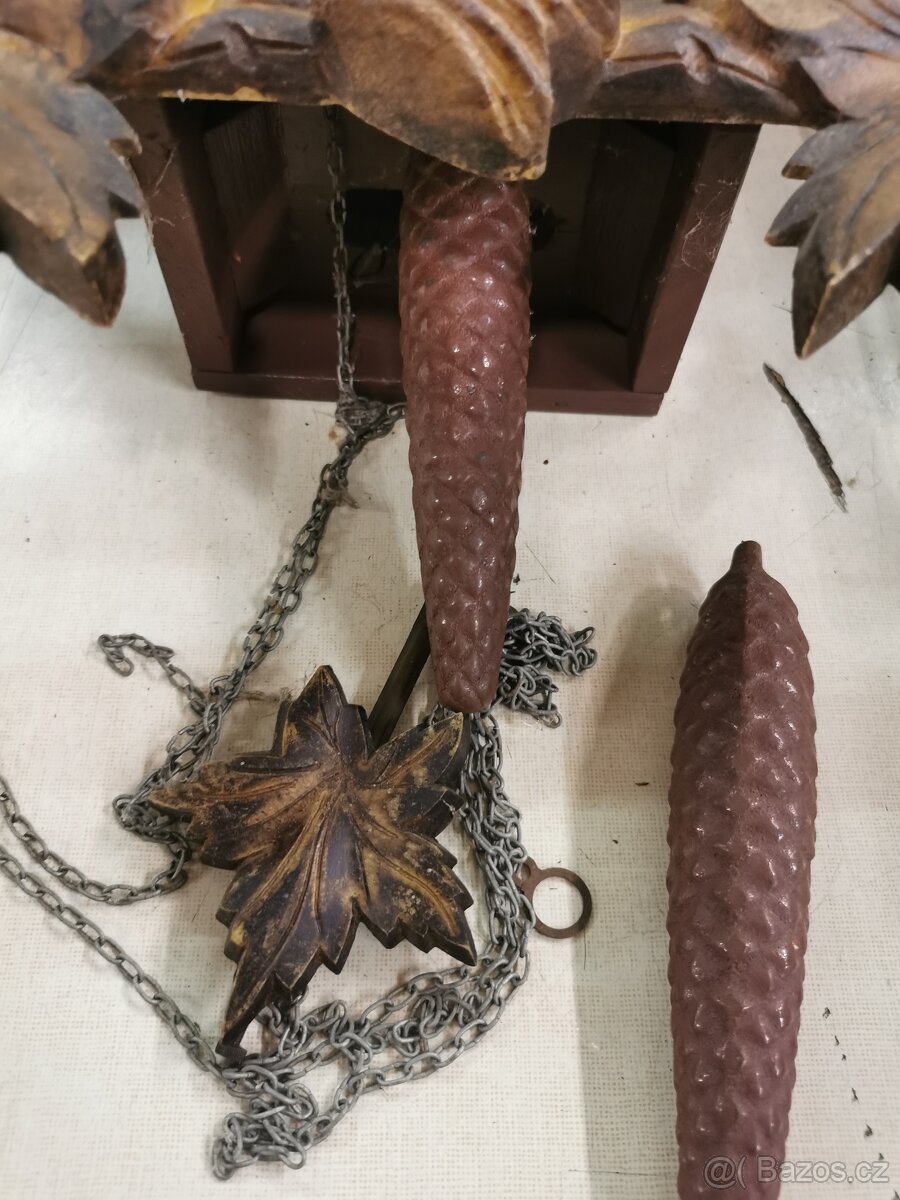 Staré hodiny, kukačky. - 7