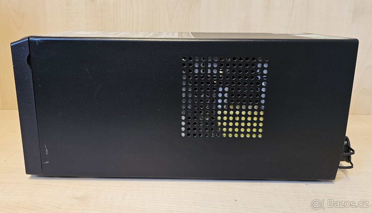 APC UPS - 750 - Záložní zdroj - bez baterie - 7
