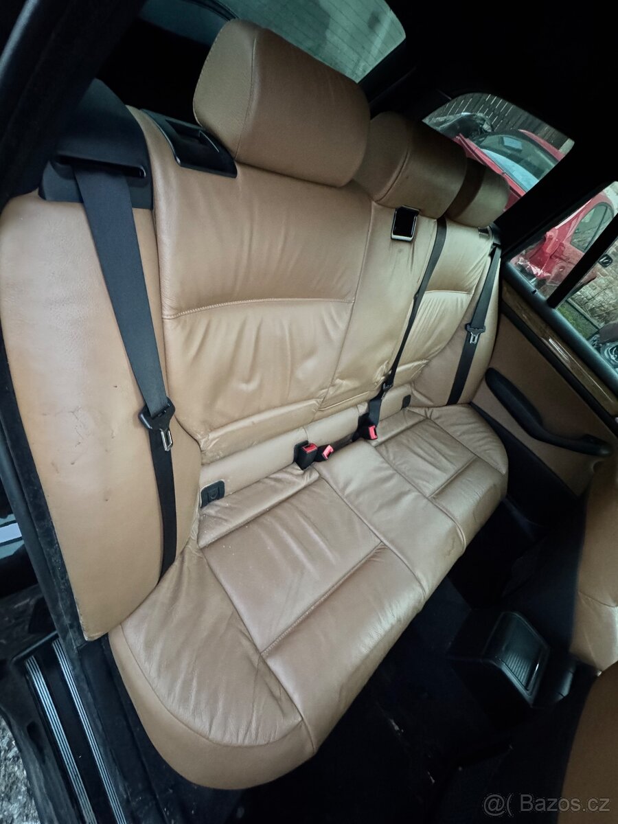 BMW E46 320d Touring Mpaket / nahradni dily - 7
