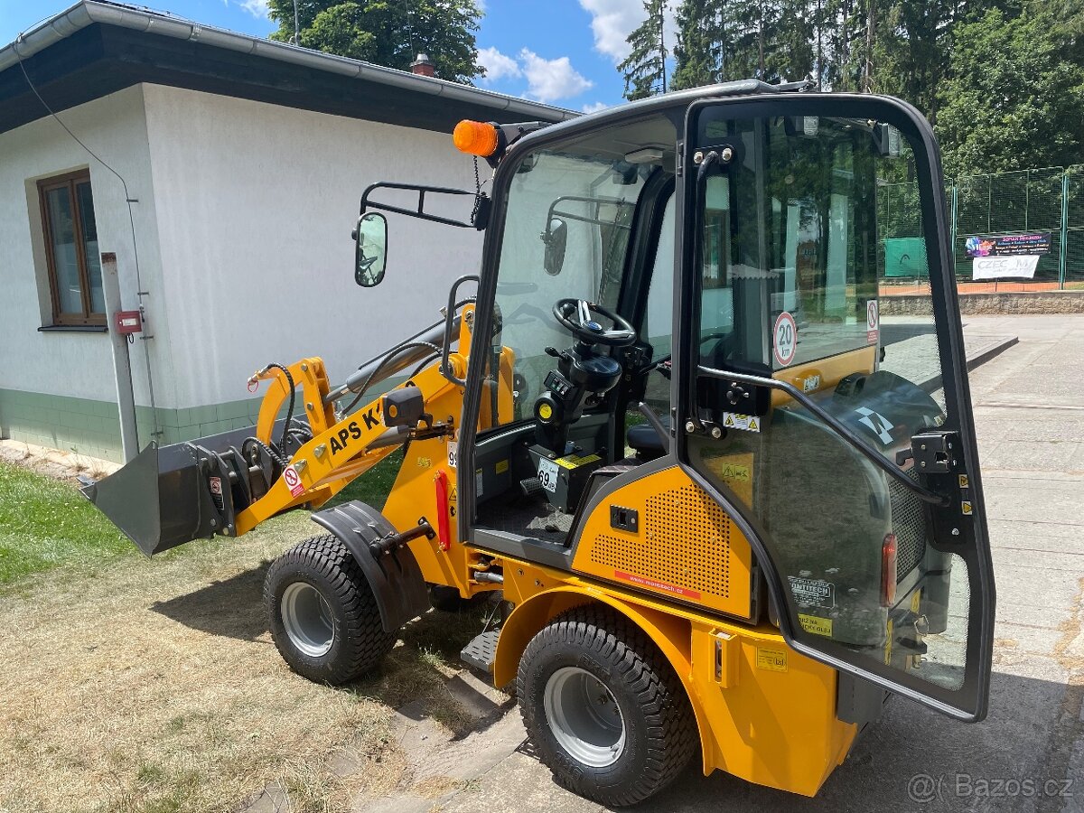 Kloubové Nakladače prodej -servis APS 1060 - 7