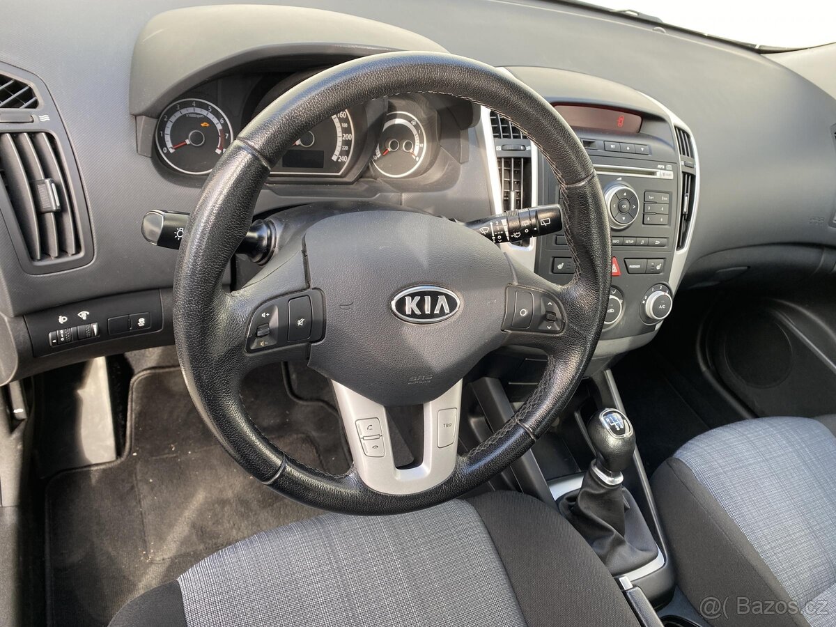 Kia Ceed 1.4 CVVT , 66 kW benzín, 2010 - 7