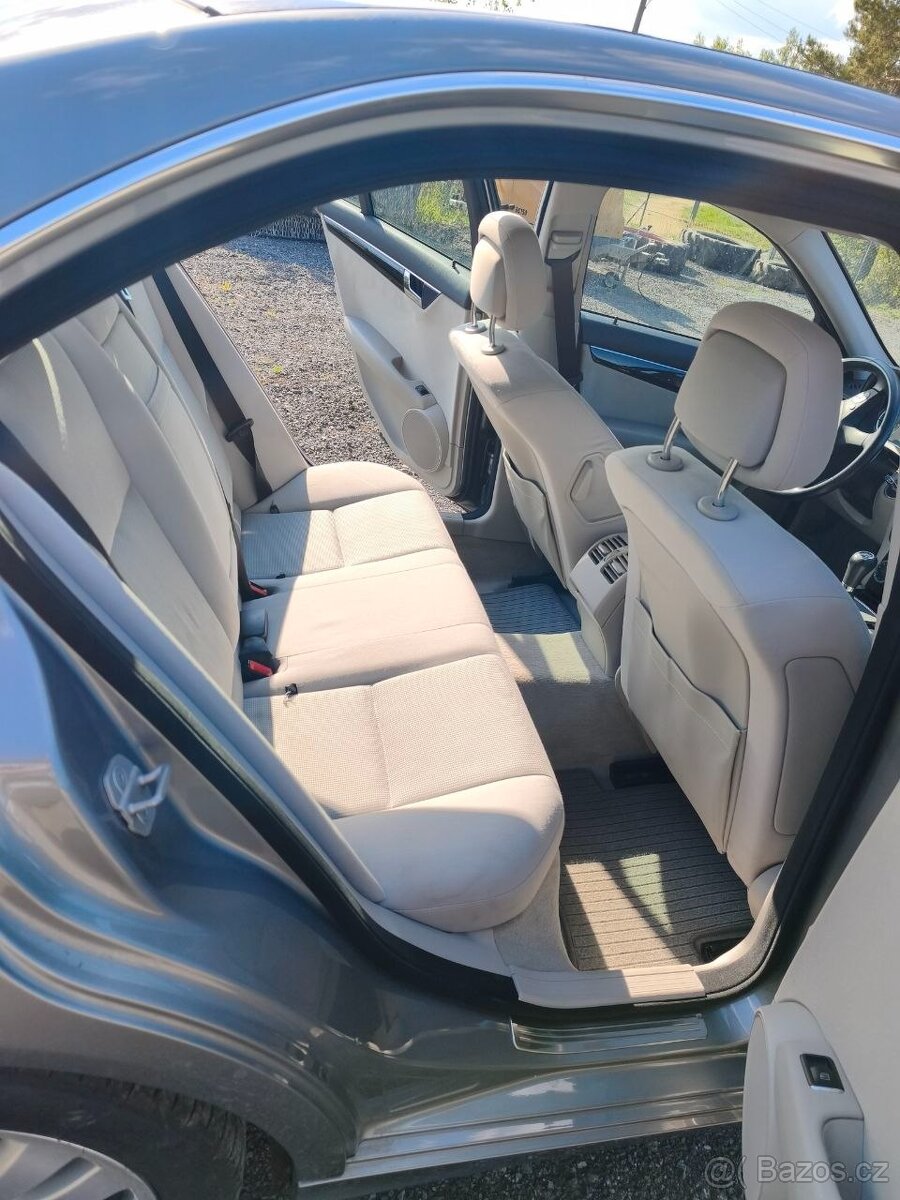 Mercedes Benz c200 - 7
