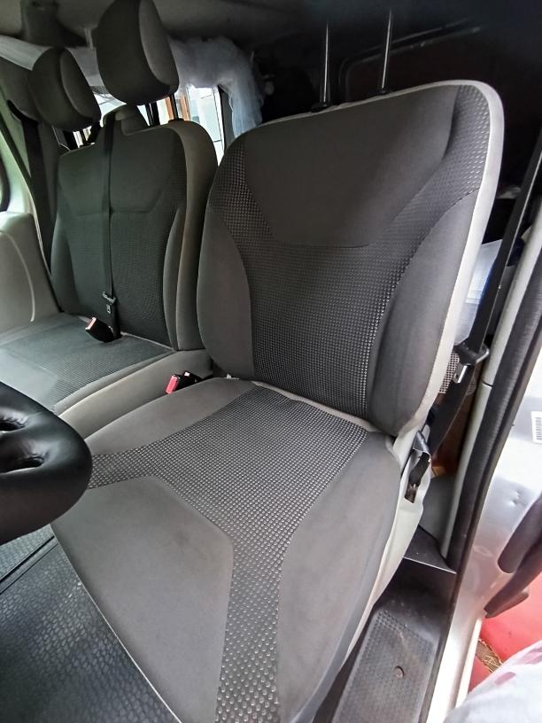 OPEL VIVARO - 7