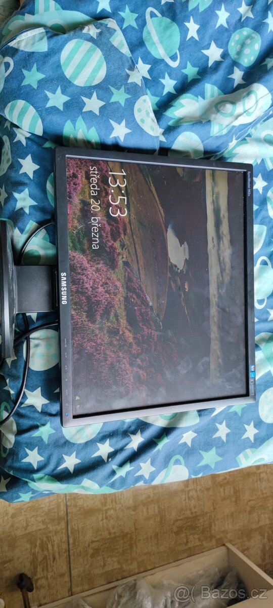 Prodám starší monitor - 7