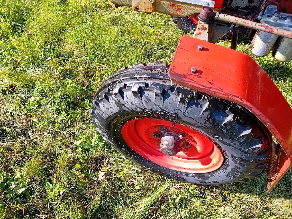 Zetor 4712, platné doklady, nové gumy, zachovalý - 7