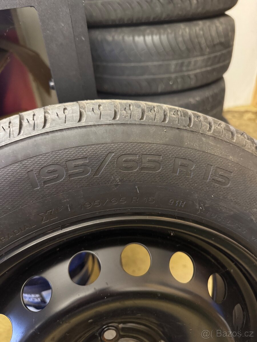 zim. pneu Michelin 195/65/R15+kola+disky+rezerva - 7