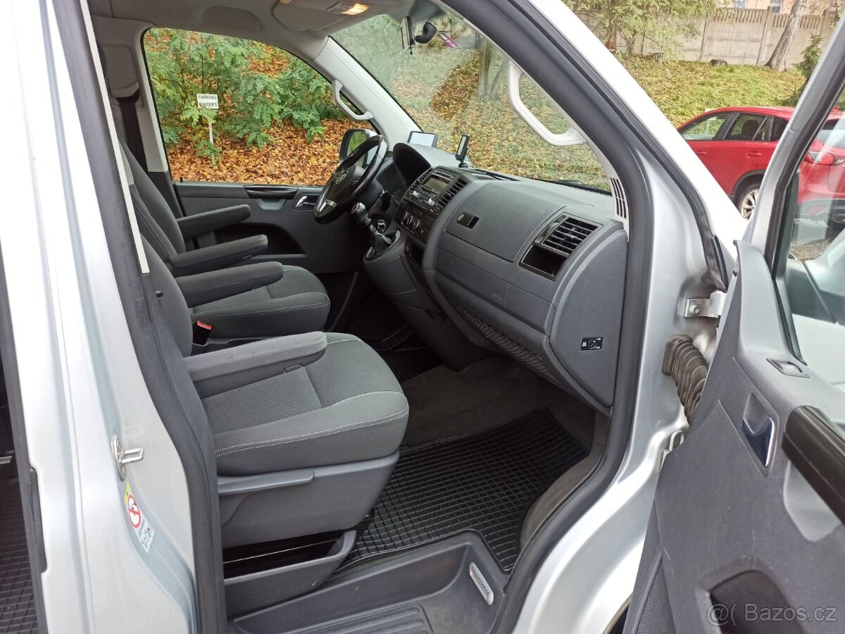VW MULTIVAN T5.1 2.0TDI 103KW BEACH R.V.2011 - 7