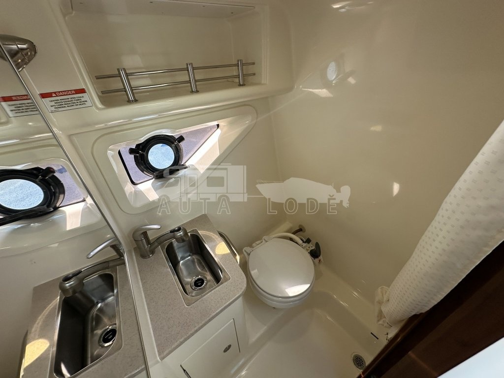 SEA RAY 265 Sundancer + diesel - 7