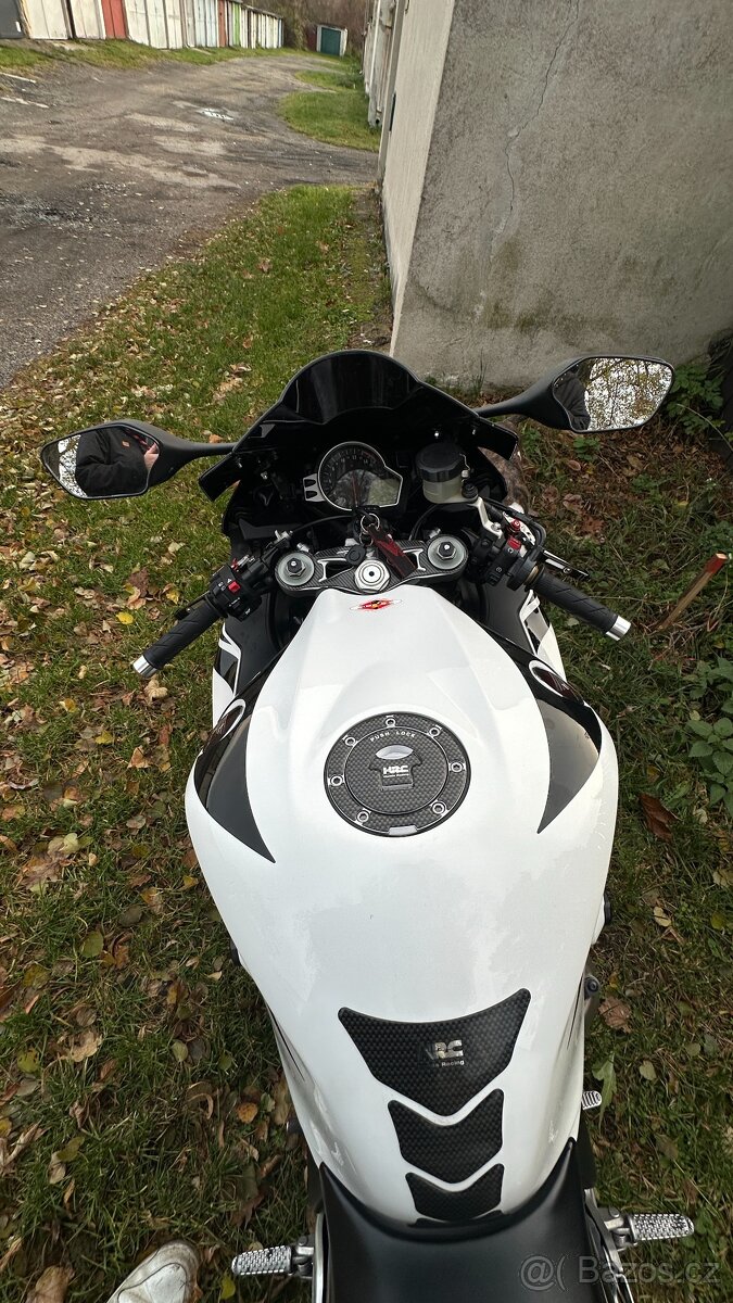 Honda CBR1000rr Fireblade - 7