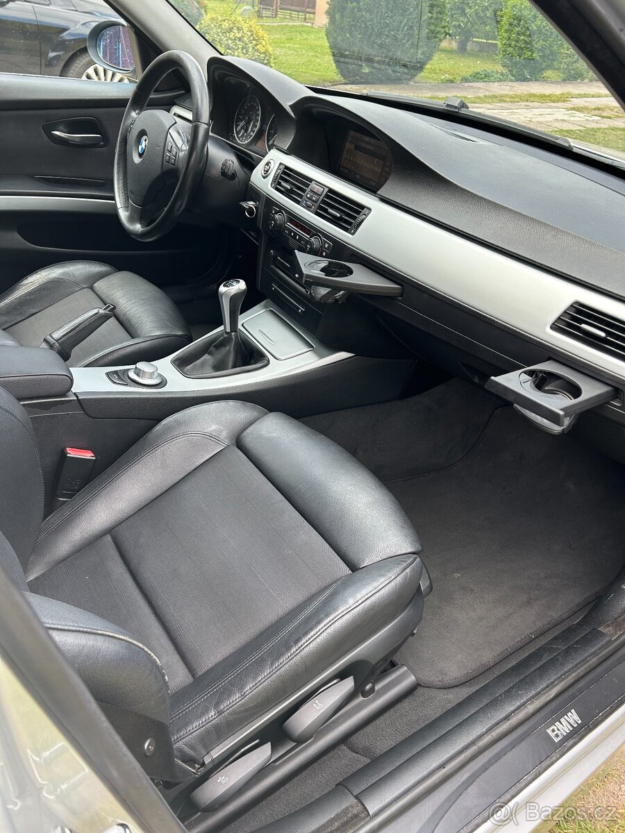 BMW e91 325i N52 manuál - 7