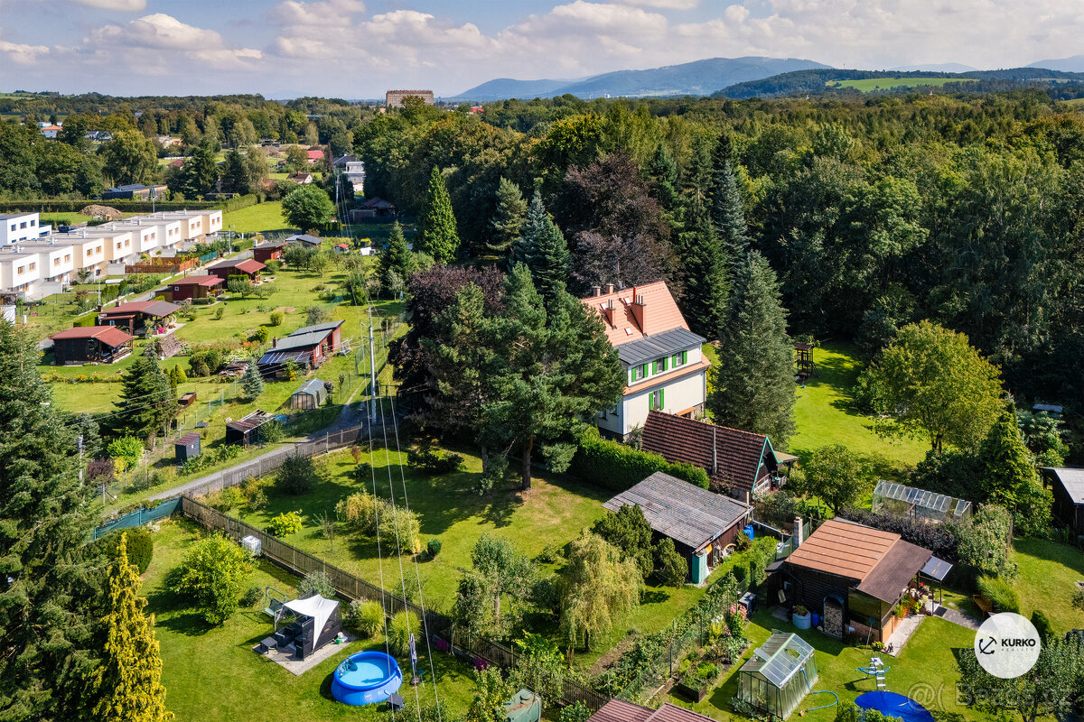 Stavební pozemek o výměře 859 m2 ve Frýdku, Nové Dvory-Podhů - 7