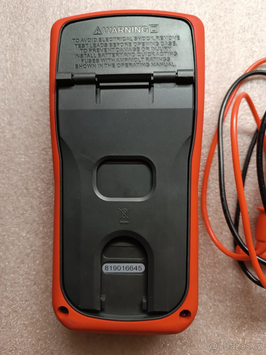 Multimetr UNI - T - 7