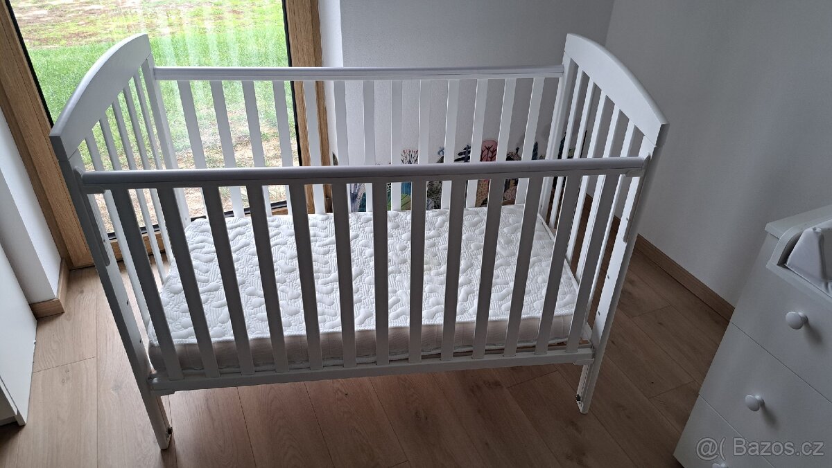 Dětská postýlka, matrace, chránič - 7
