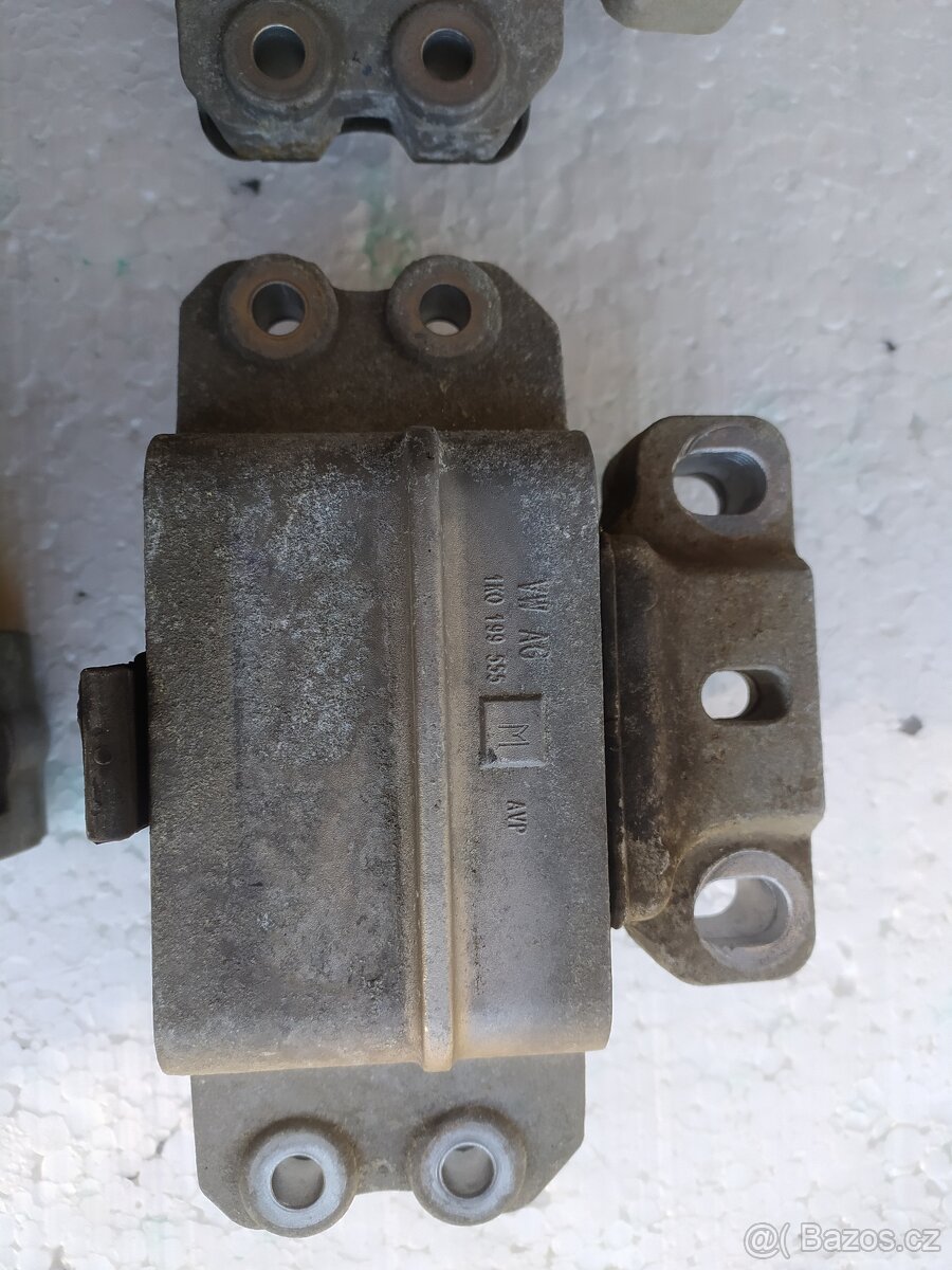 Silentblok držak motora prevodovky VW Golf 6 Octavia 2 - 7