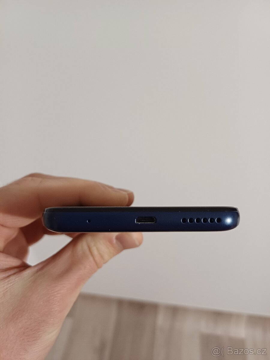 Dotykový telefon Motorola - 7