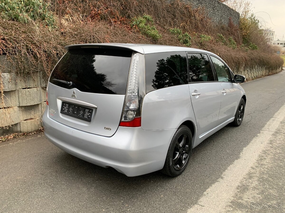 Mitsubishi Grandis 2.0 Di - D 6 místný - 7