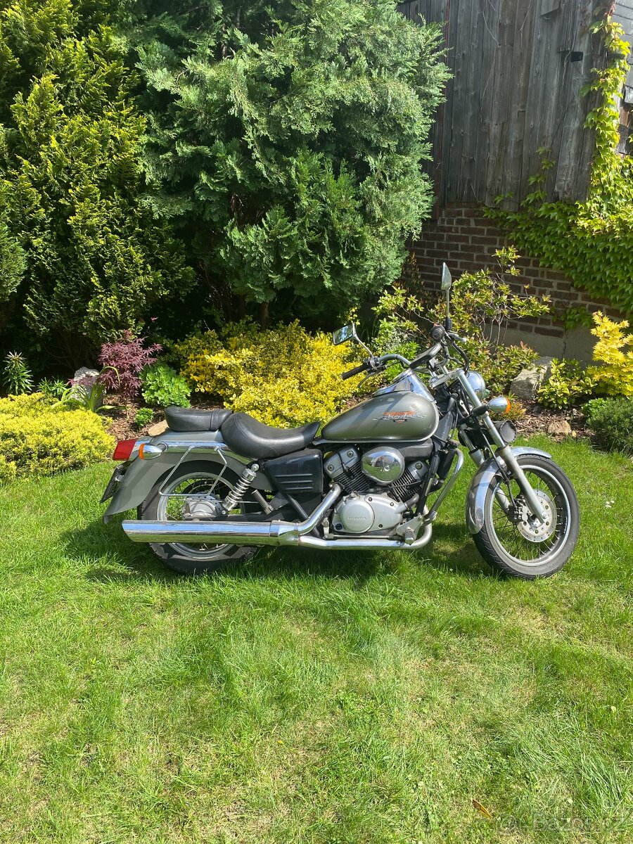 Honda Shadow 125 VT - 7