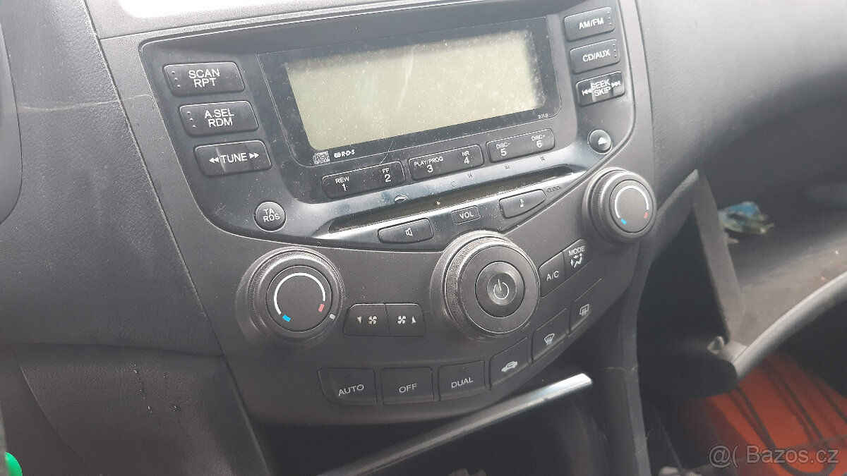 Honda Accord 2004 2,0i 114kW TOURER - JEDE, DILY - 7