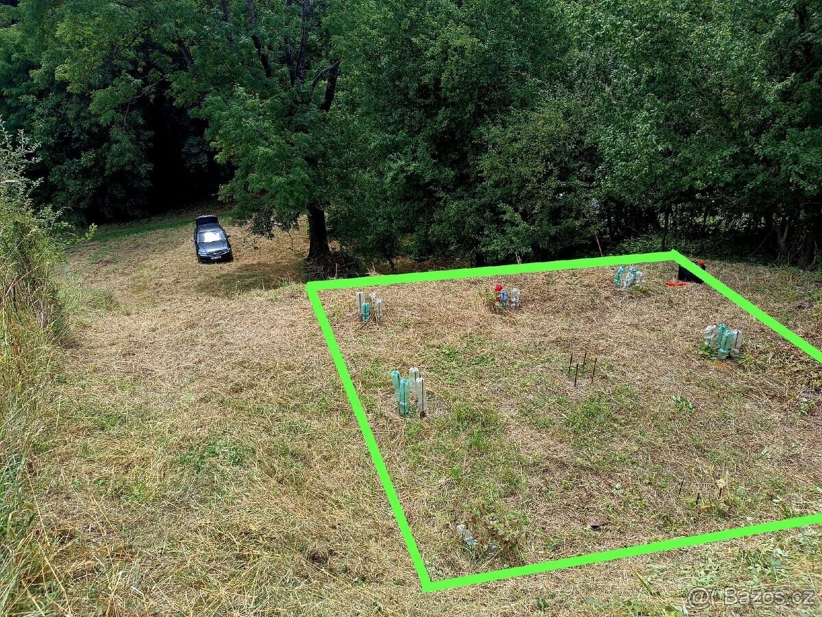 Prodám zahradu, možnost stavby, 2216 m2 Kudlovice-dolina - 7