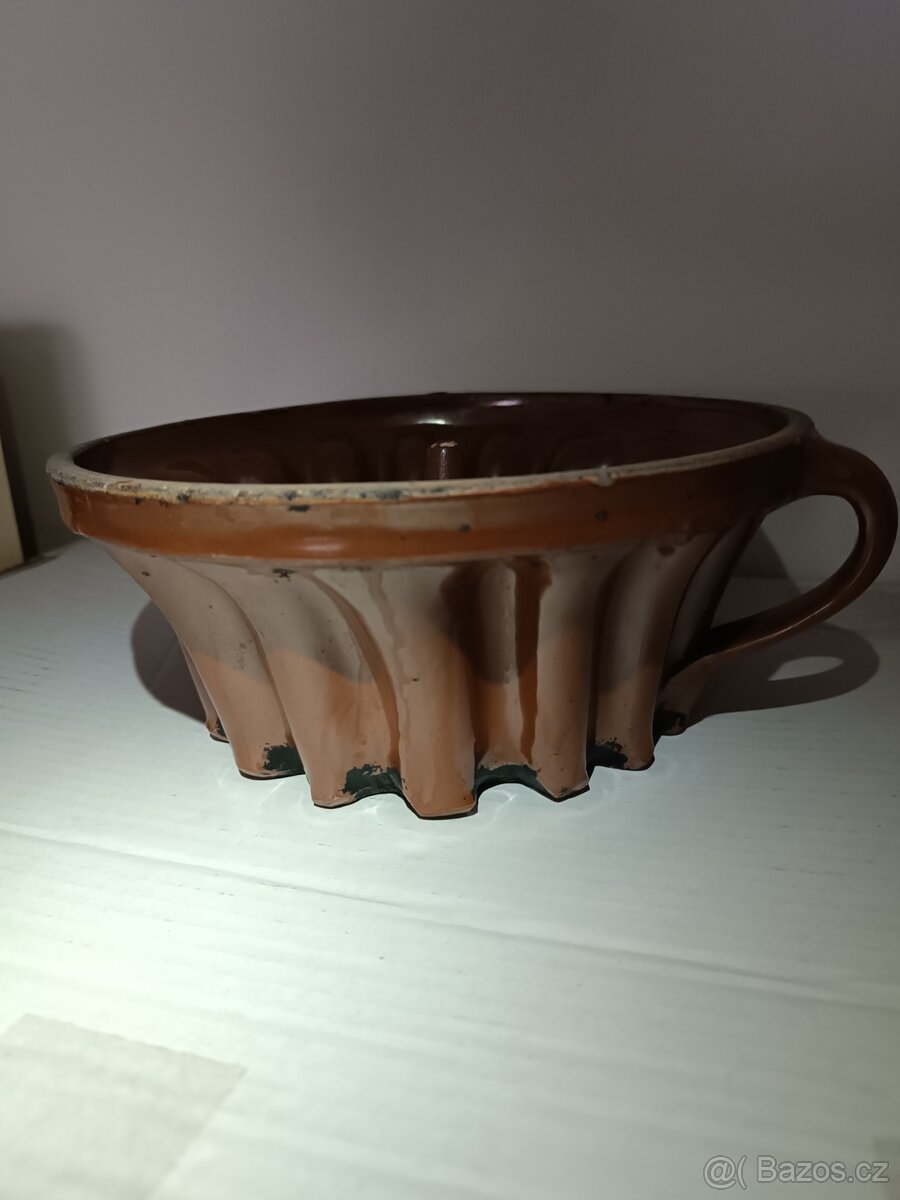 Stará kameninová forma na bábovku - 7