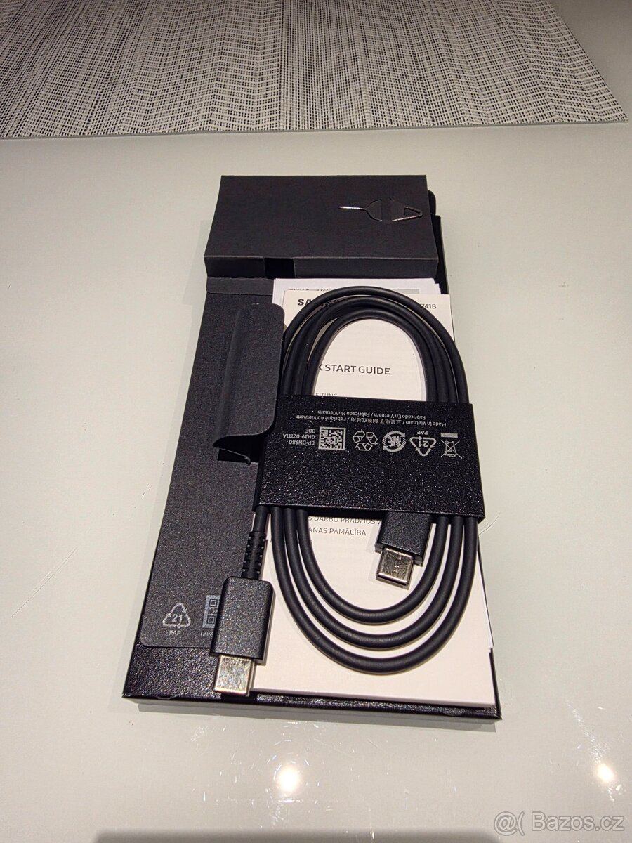 Samsung Z Flip 6 256 GB gold - top - 7