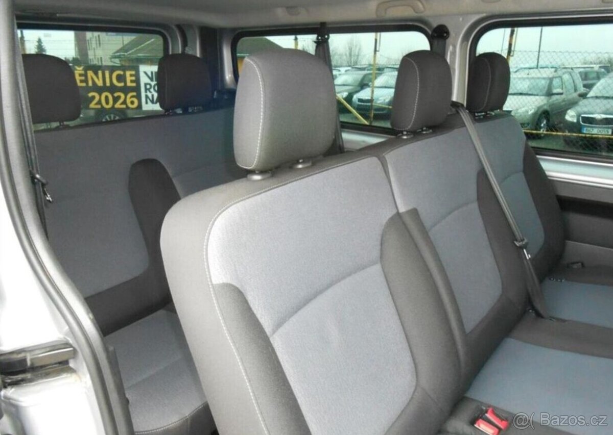 Opel Vivaro 1,6 92 kW 9 Míst Serviska nafta - 7