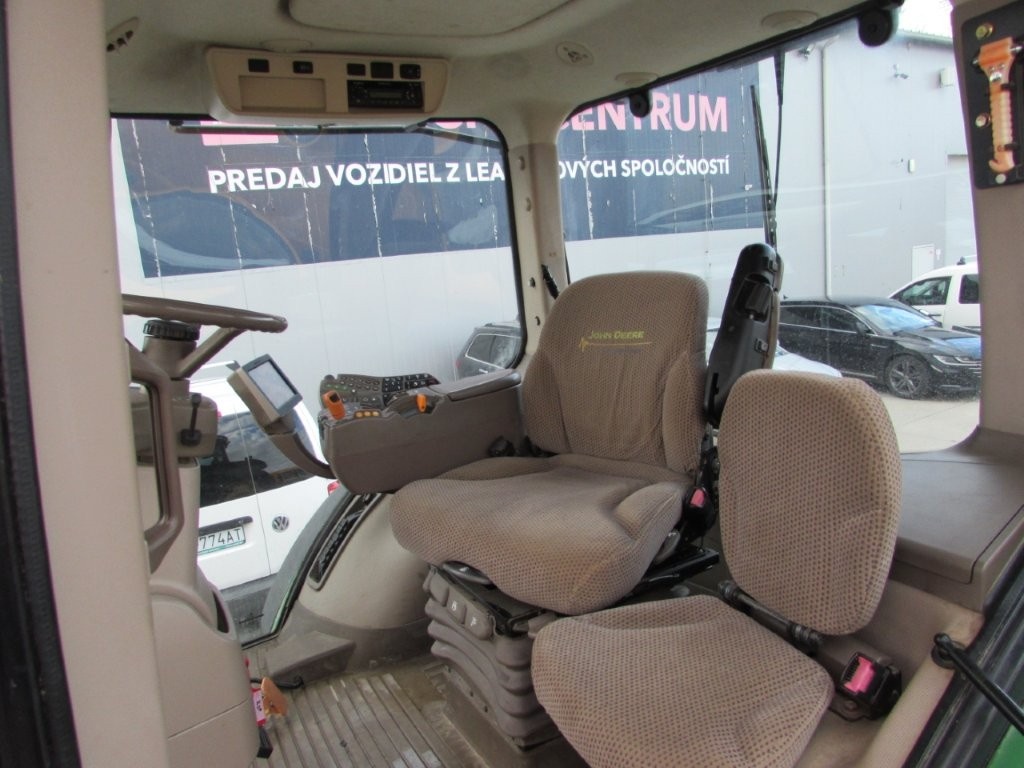 JOHN DEERE 7230R - 7