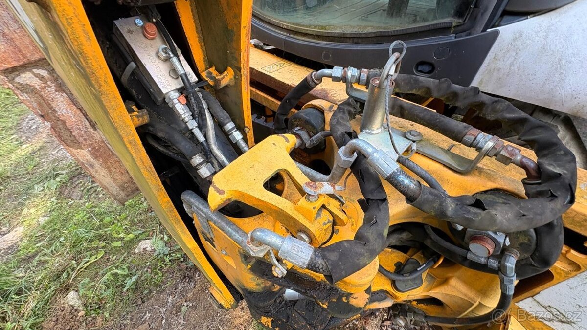 JCB 3CX - 7