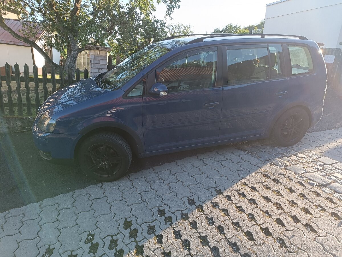 Volkswagen Touran - 7