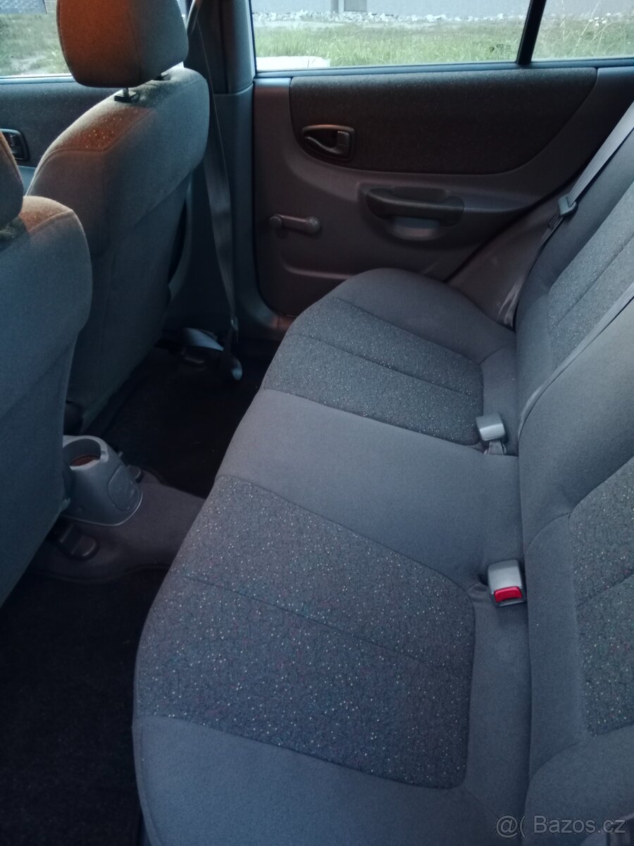 Hyundai Accent - 7
