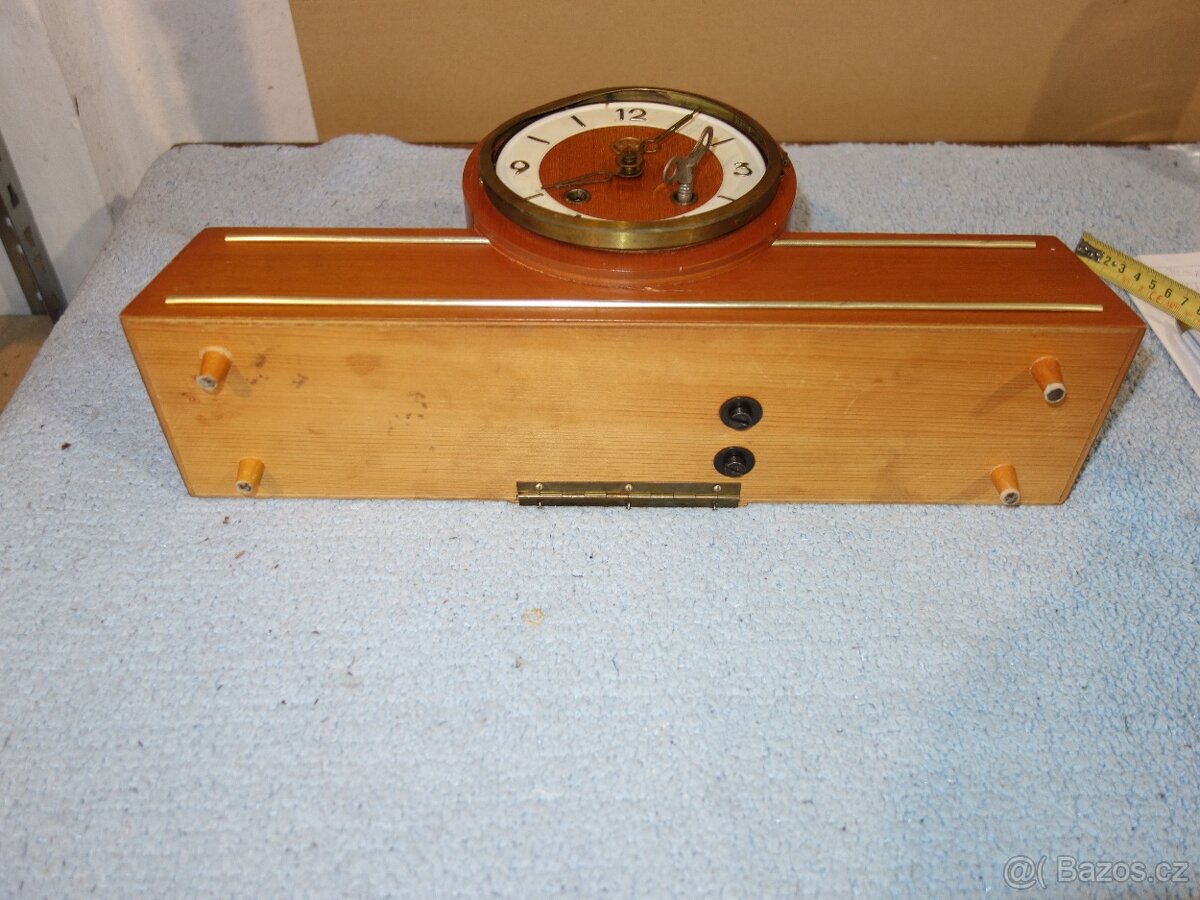 Retro hodiny s obloukem - 7