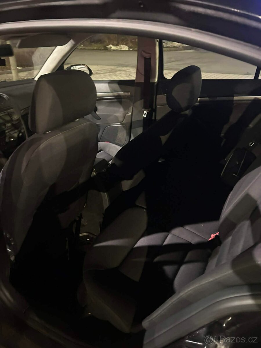 Škoda OCTAVIA 2 - Náhradní díly CELEK - 7