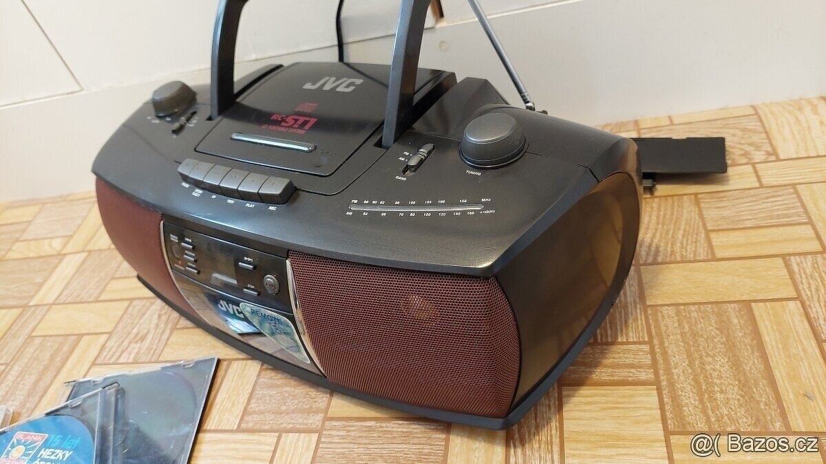 Rádio magnetofon JVC - 7