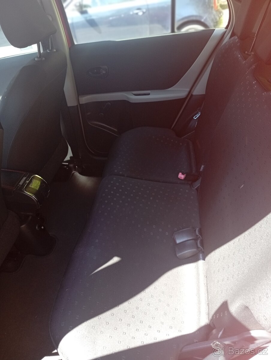 Toyota YARIS 2007 - 7