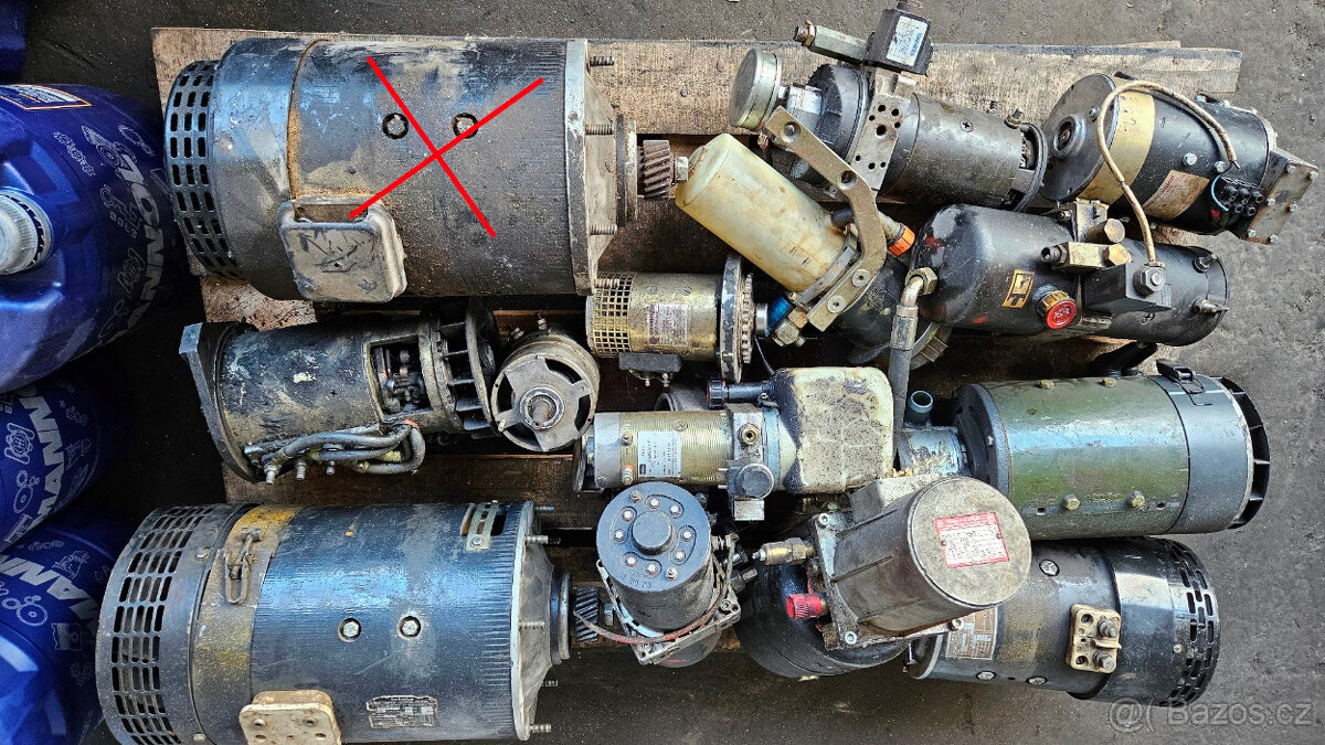 Prodám starší elektromotory 14 ks - 7