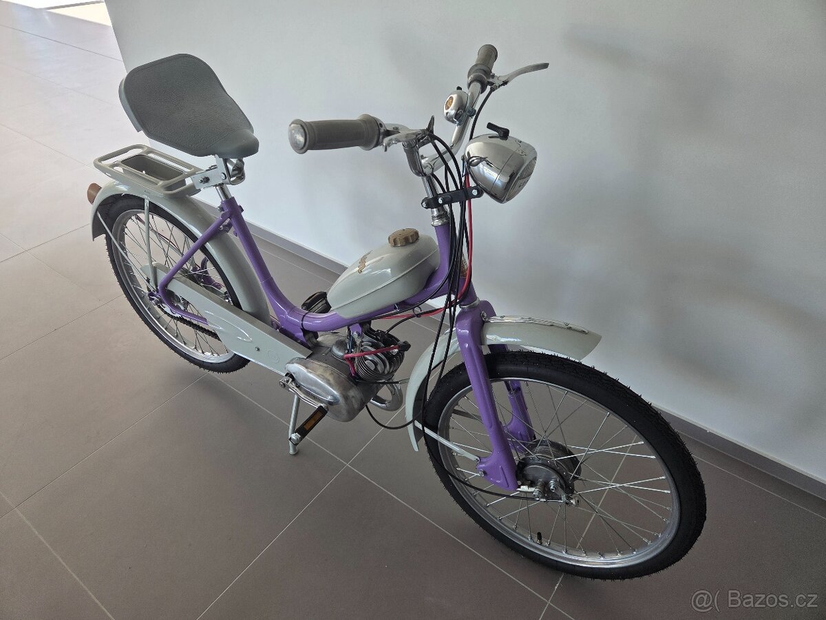 Stadion S11 po renovaci fialový, akce výprodej - 7