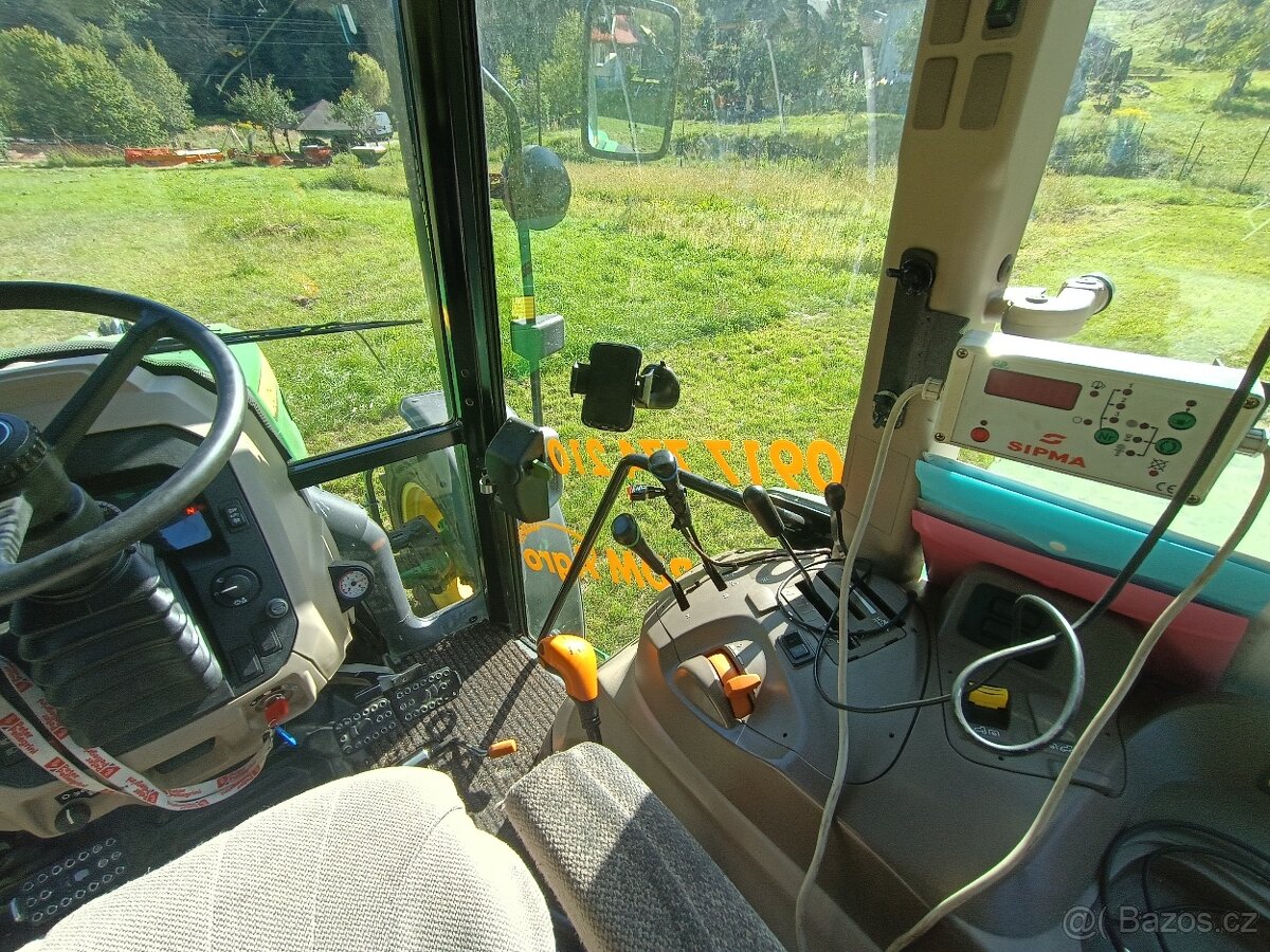 John Deere 5075E - 7