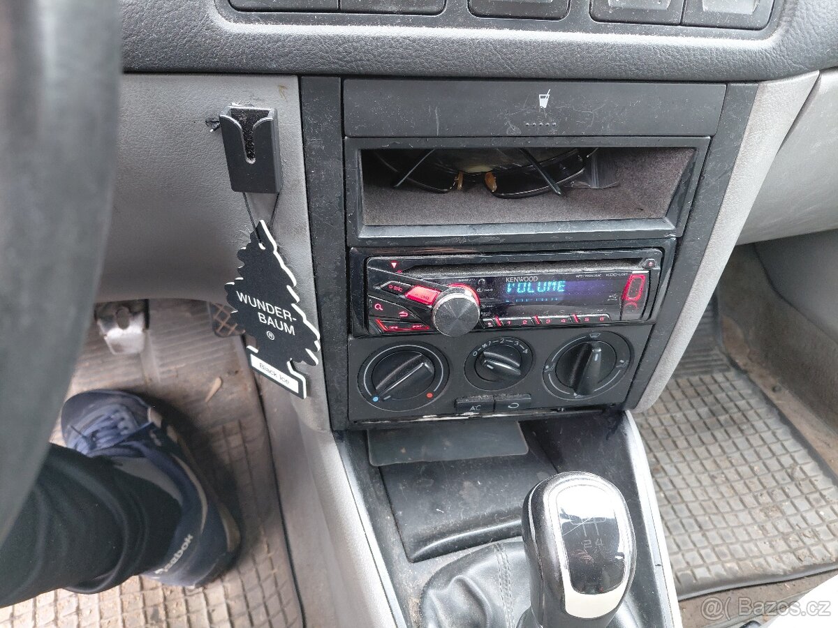 Prodám Volkswagen Golf IV 1998 - 7