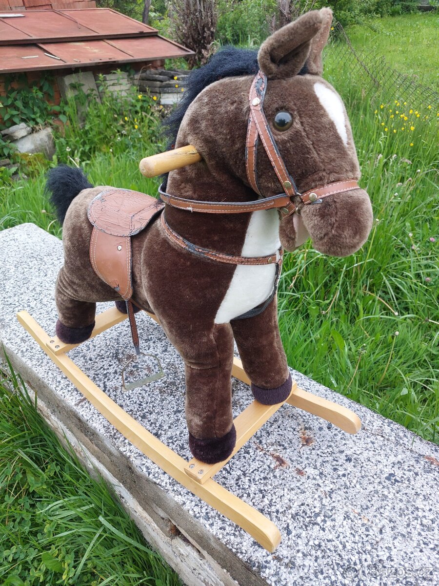 Houpací koník - 7