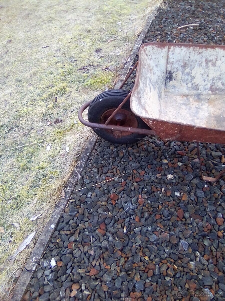 brýle dioptrické, zvětšovací, nářadí na zahradu, kolečko - 7