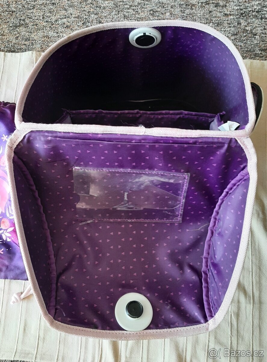 Školní aktovka Ergo - kůň zn. Baagl - 7